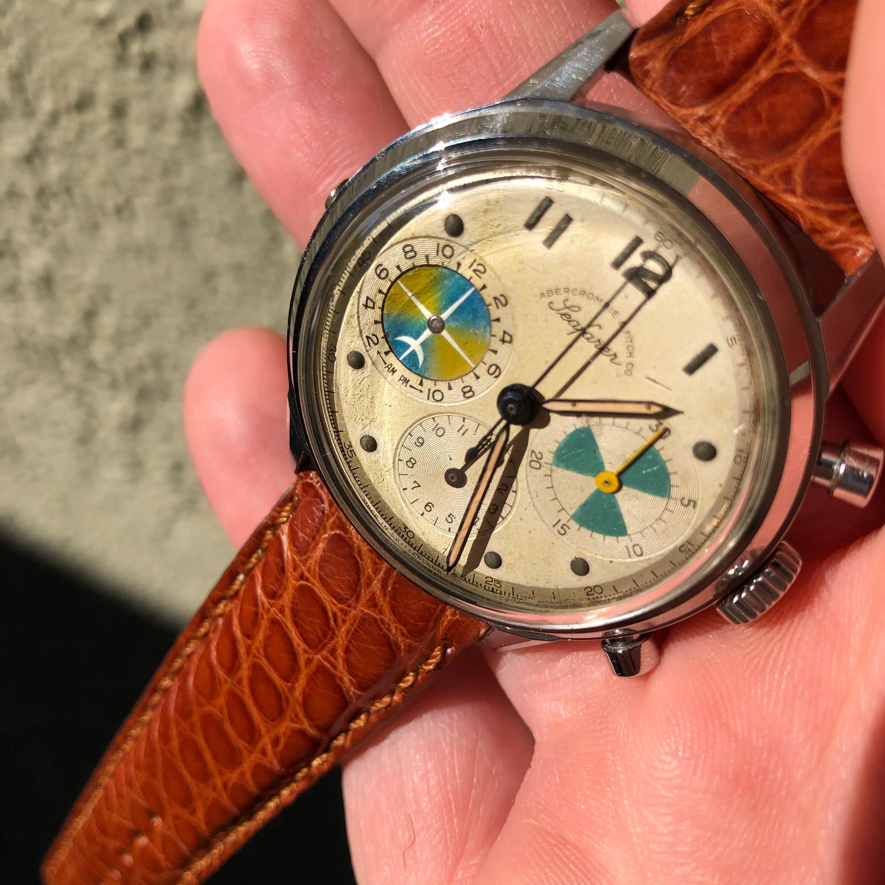 1960s Abercrombie & Fitch Co. Seafarer 2443 First Execution Heuer Chronograph Valjoux 72 Manual Steel Wristwatch
