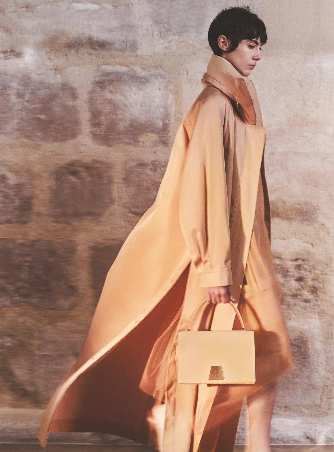Alice Medium Top Handle Bag