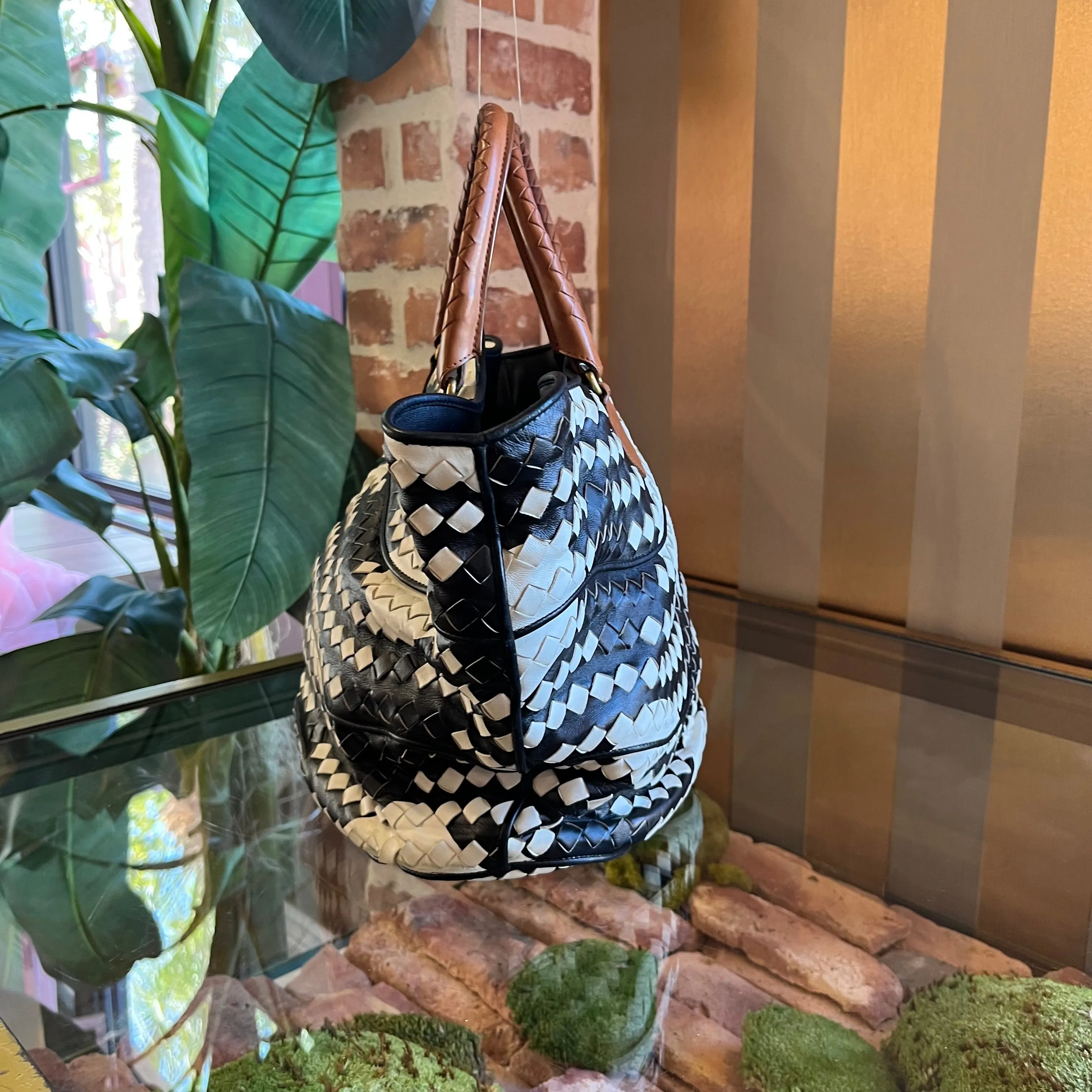 BOTTEGA VENETA Nappa Intrecciato Black White Shopper Tote