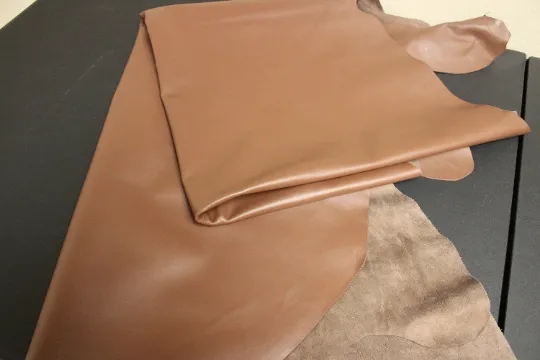 Copper Brown Cowhide Leather | Genuine Full Grain Cowhide Leather  / 2.5 oz - 3.0 oz (1.0 to 1.2mm)