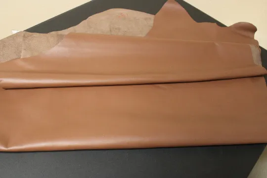 Copper Brown Cowhide Leather | Genuine Full Grain Cowhide Leather  / 2.5 oz - 3.0 oz (1.0 to 1.2mm)