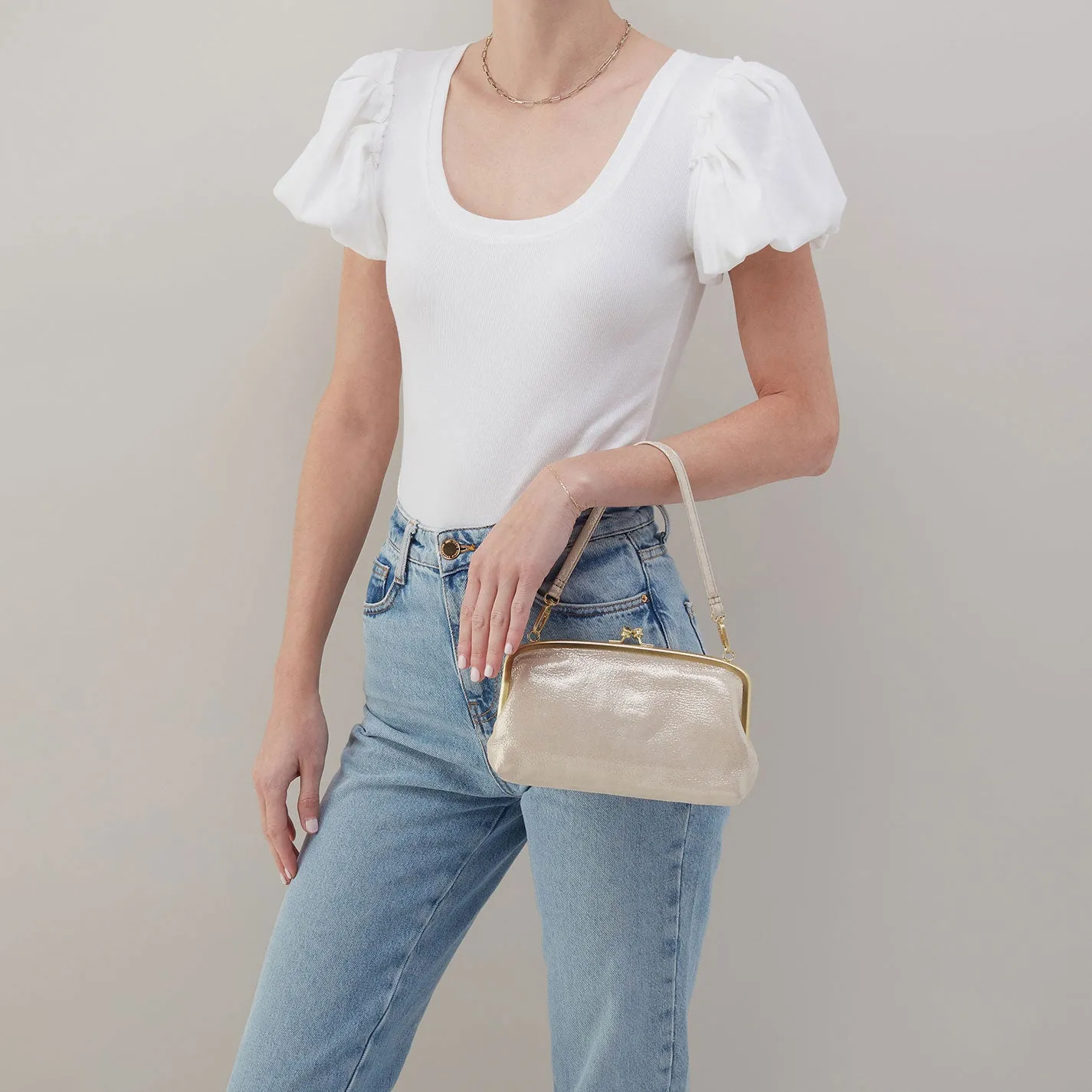 Cora Wallet Crossbody In Metallic Leather - Sand Shimmer