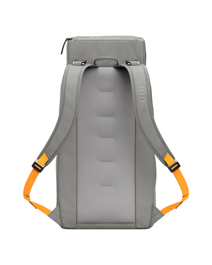 DB Hugger 30L