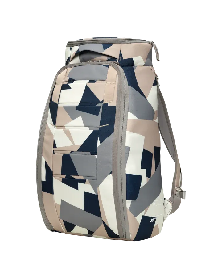 DB Hugger 30L