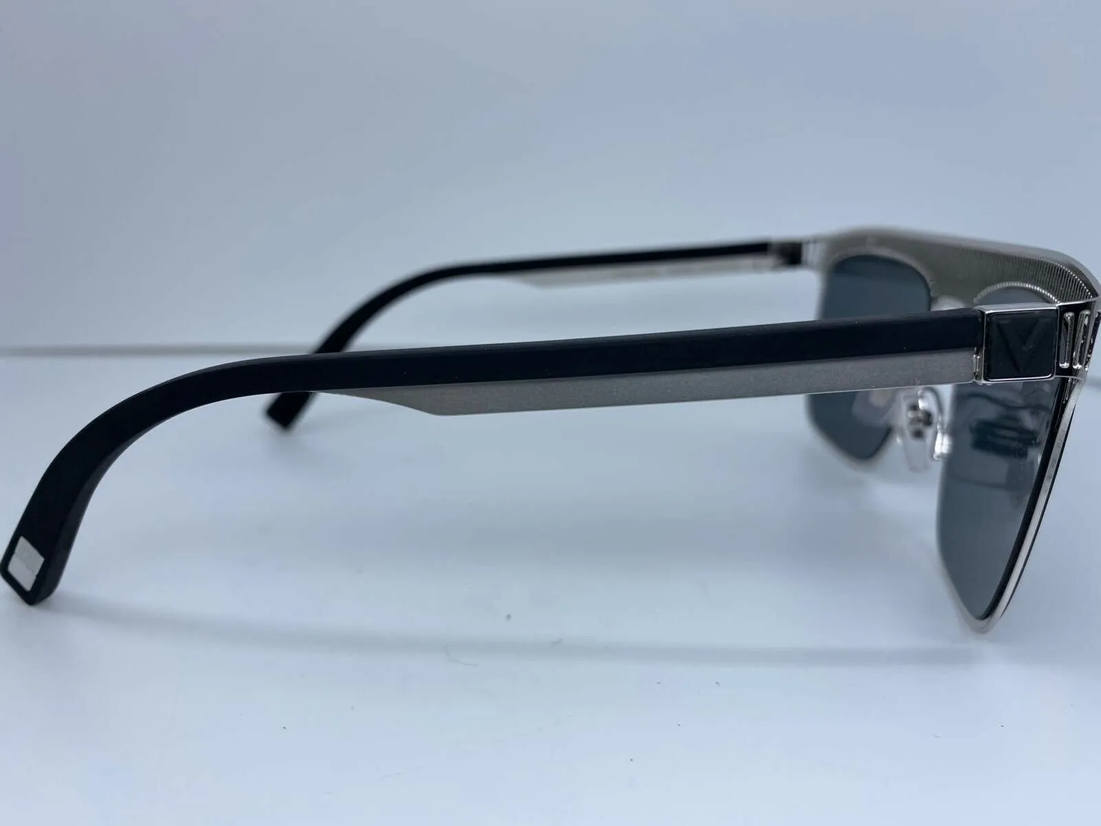 Explorer Silver Black U Sunglasses