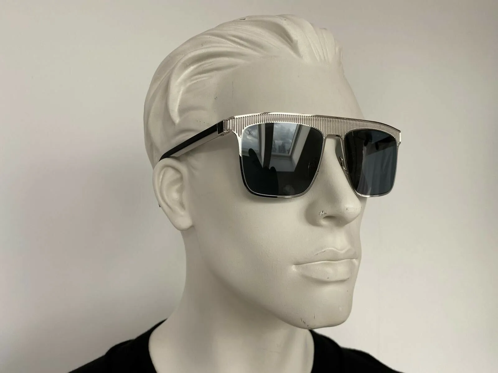 Explorer Silver Black U Sunglasses