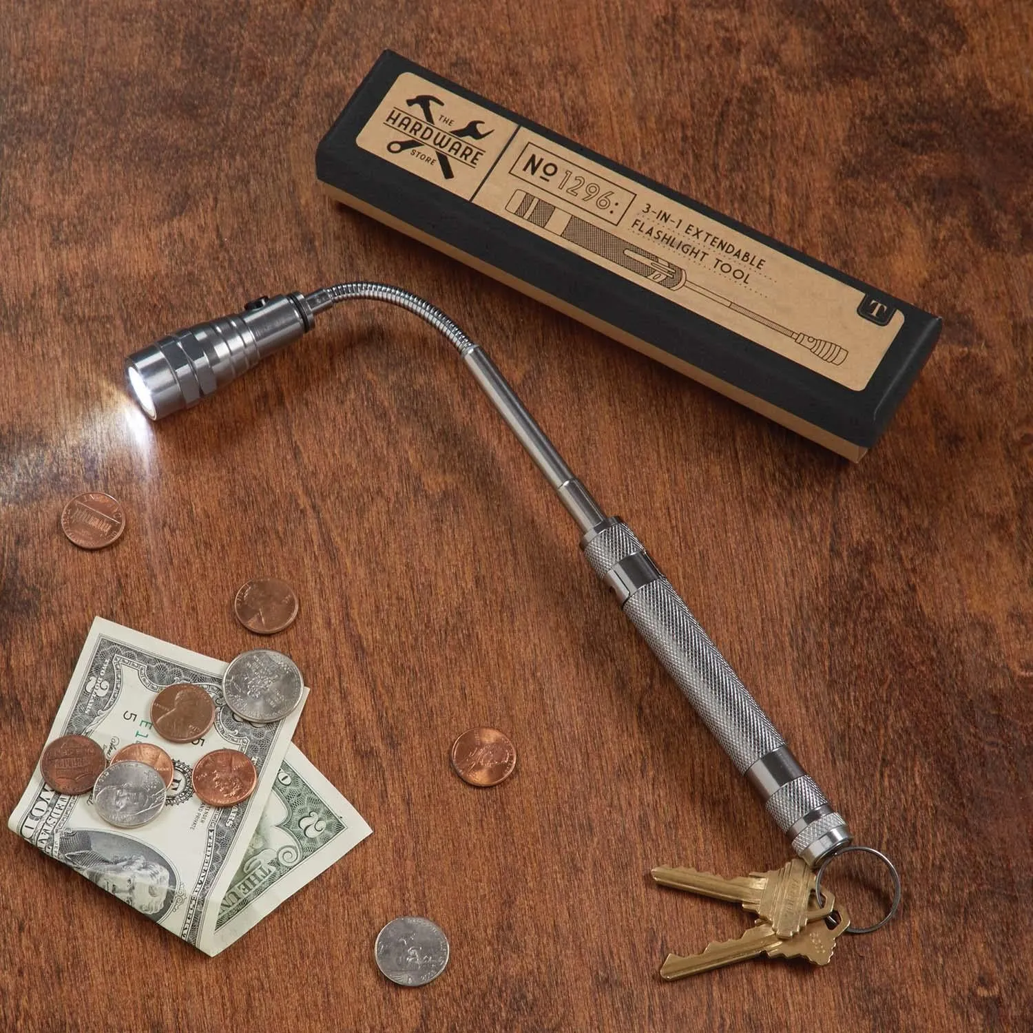 EXTENDABLE FLASHLIGHT PICK-UP TOOL IN GIFT BOX