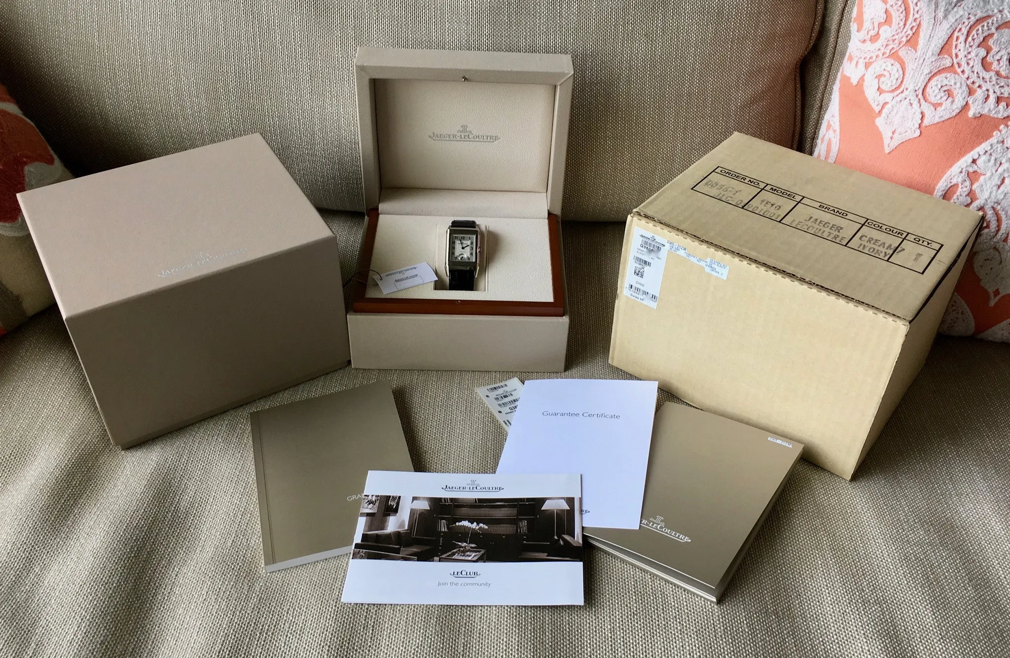 Jaeger LeCoultre Grande Reverso Day & Night Automatique Q3808420 278.8.56 Watch