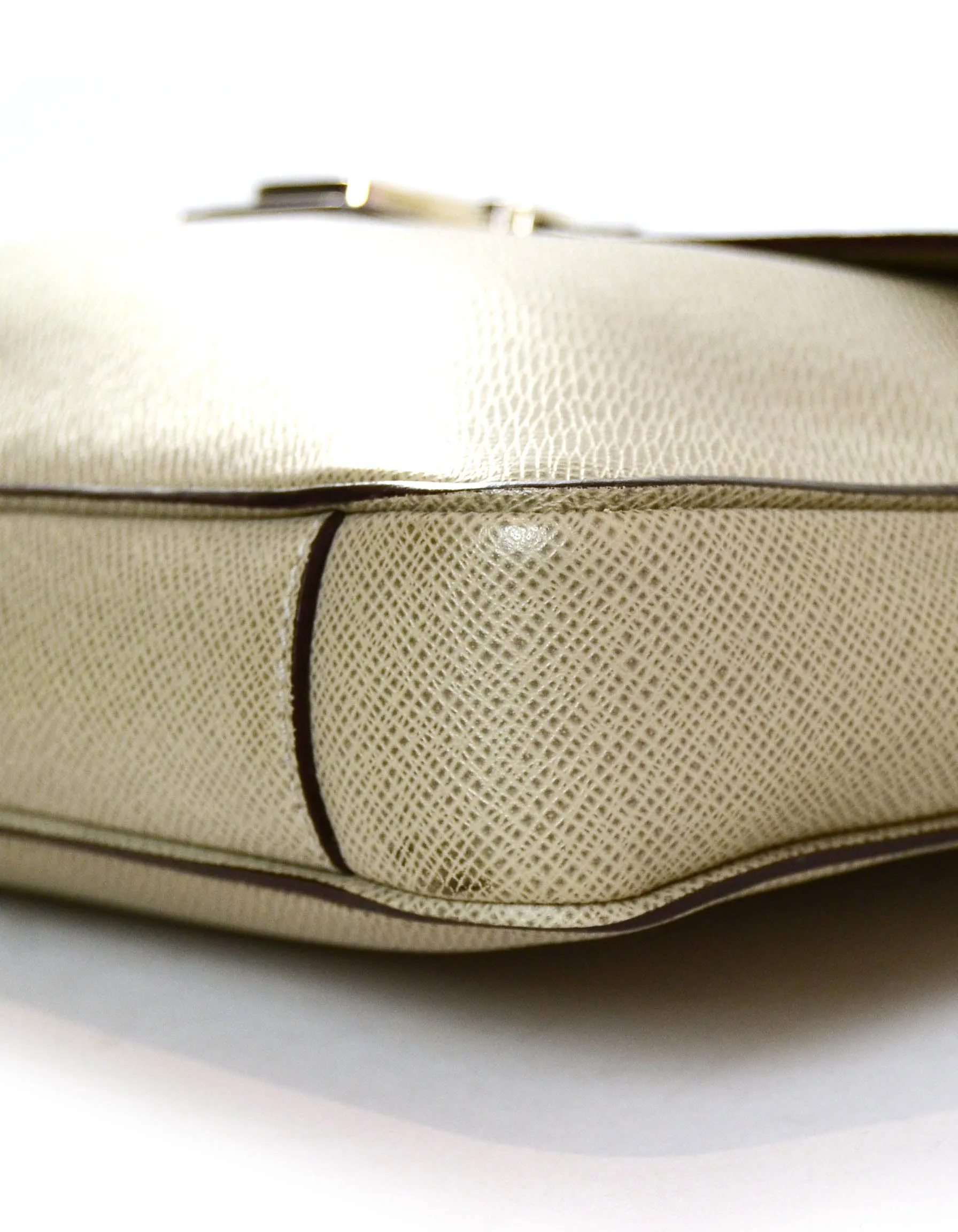 Louis Vuitton Glacier Grey Taiga Leather Vassili PM Messenger Bag