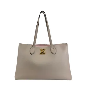 Louis Vuitton Lockme Shopper
