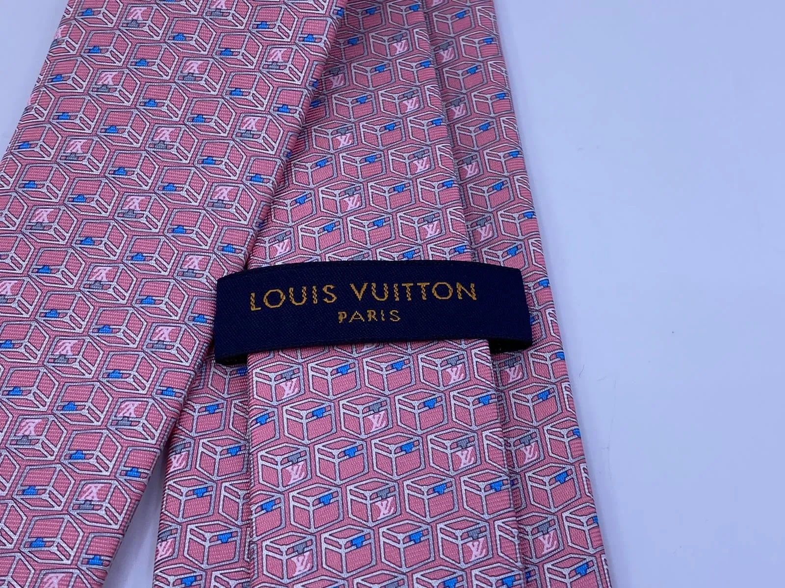 LV Trunk Tie