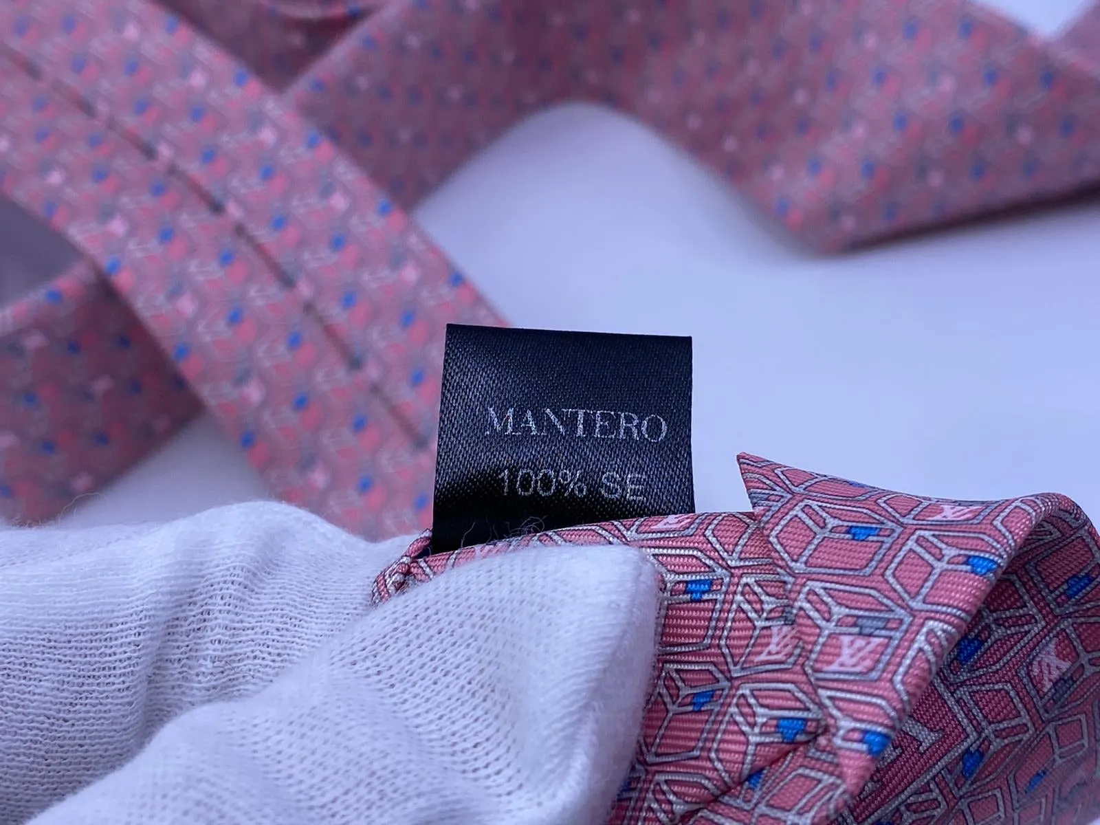 LV Trunk Tie
