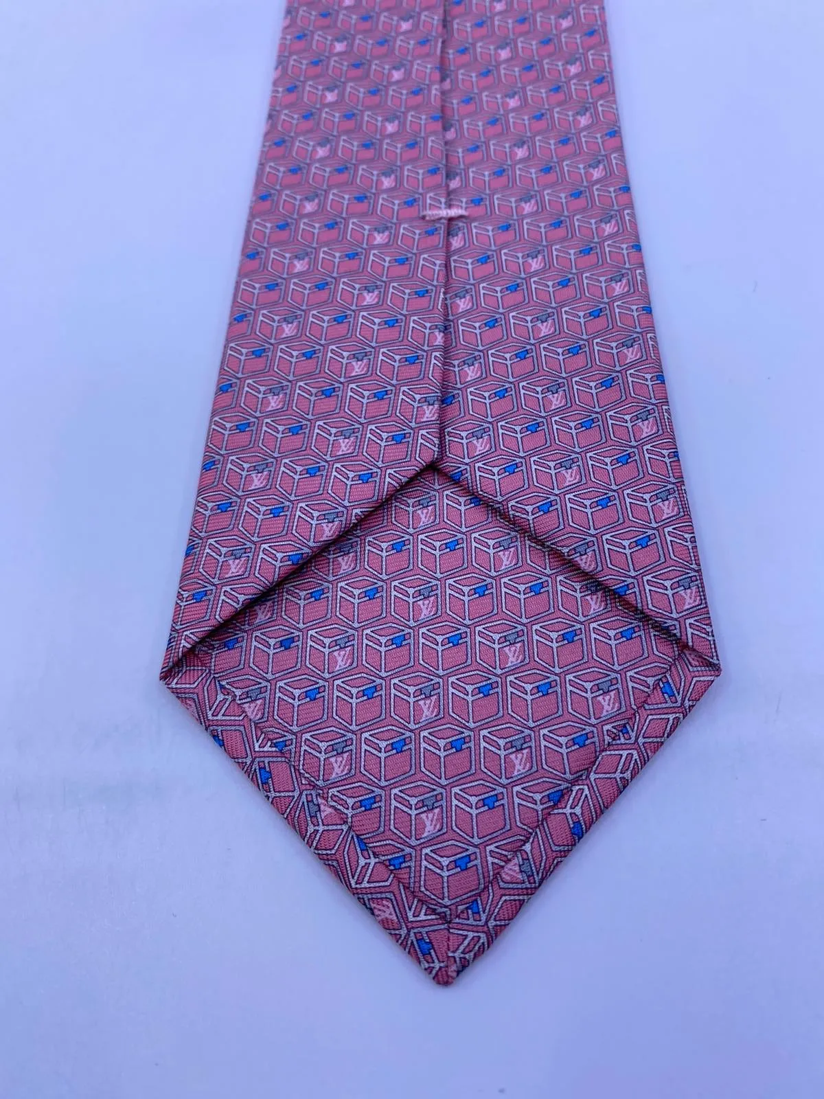 LV Trunk Tie