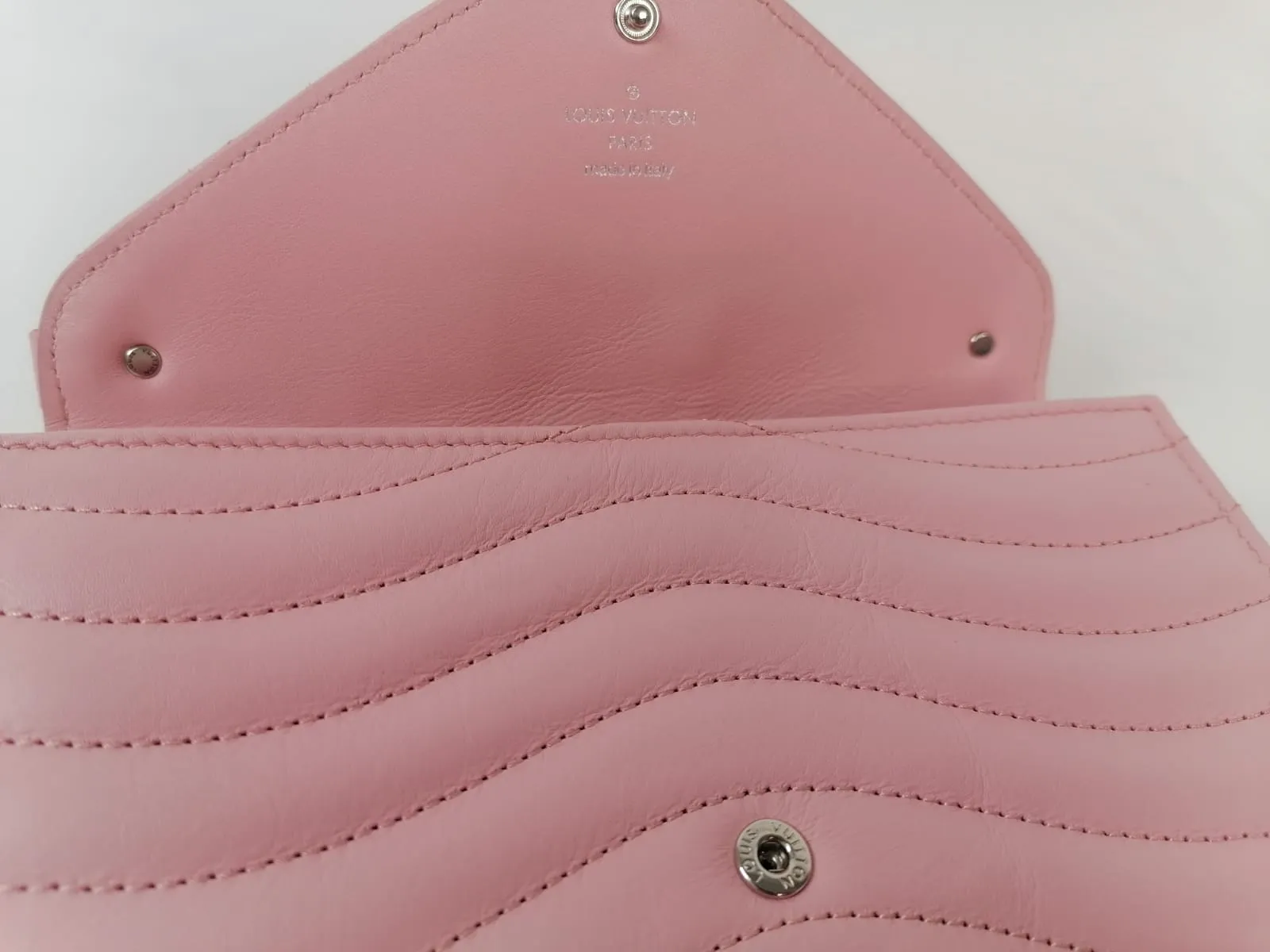 New Wave Long Wallet