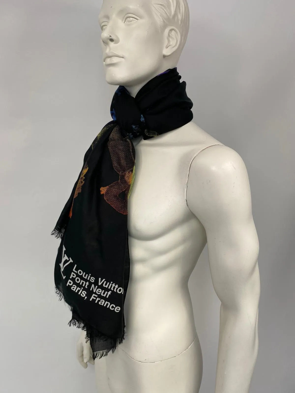 Oz Figures Scarf Virgil Abloh Limited Edition