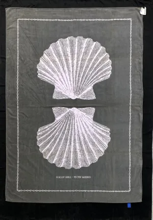 Pink/Grey Scallop shell