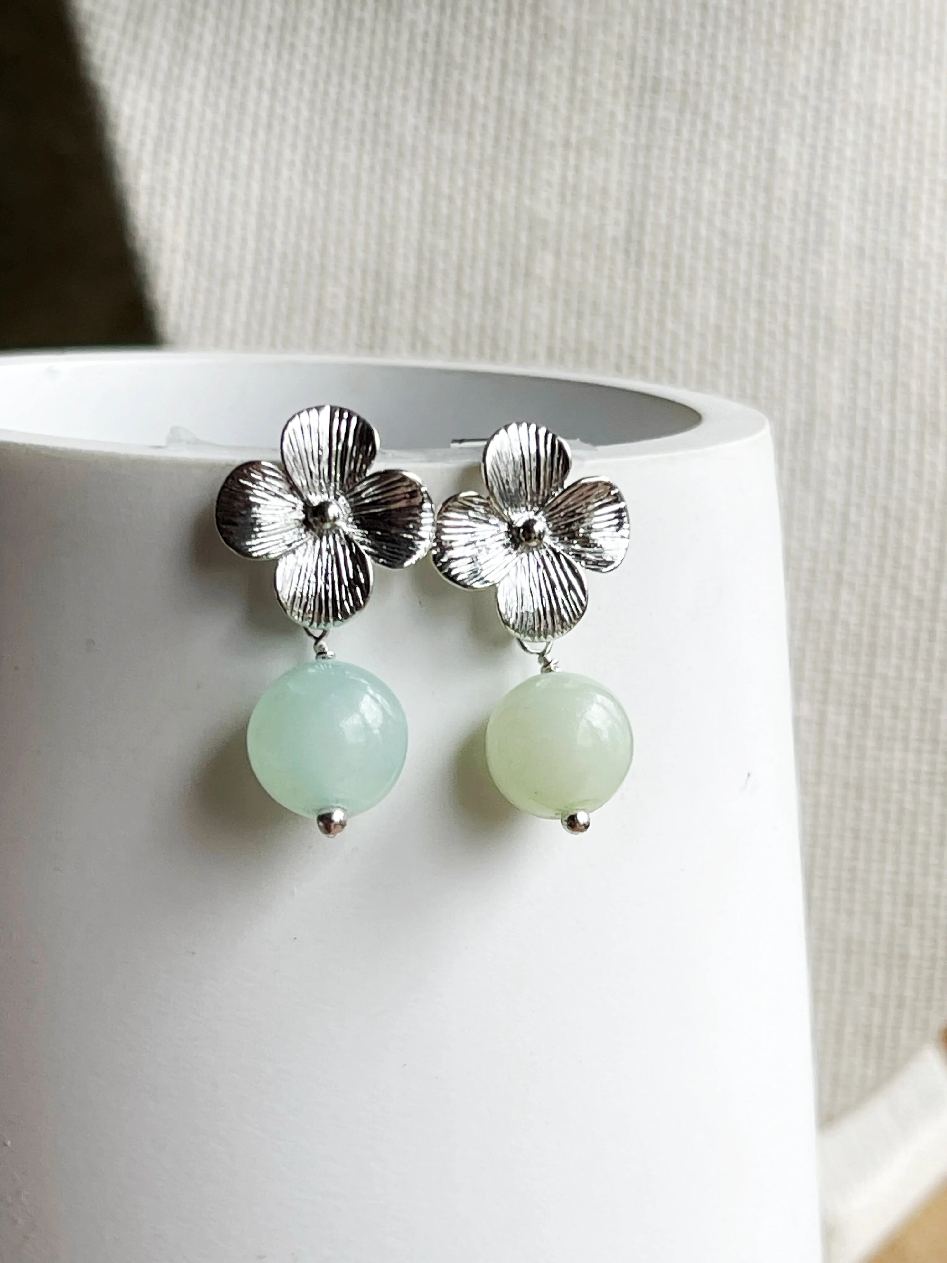 Silver Flower Spring Flower Earrings