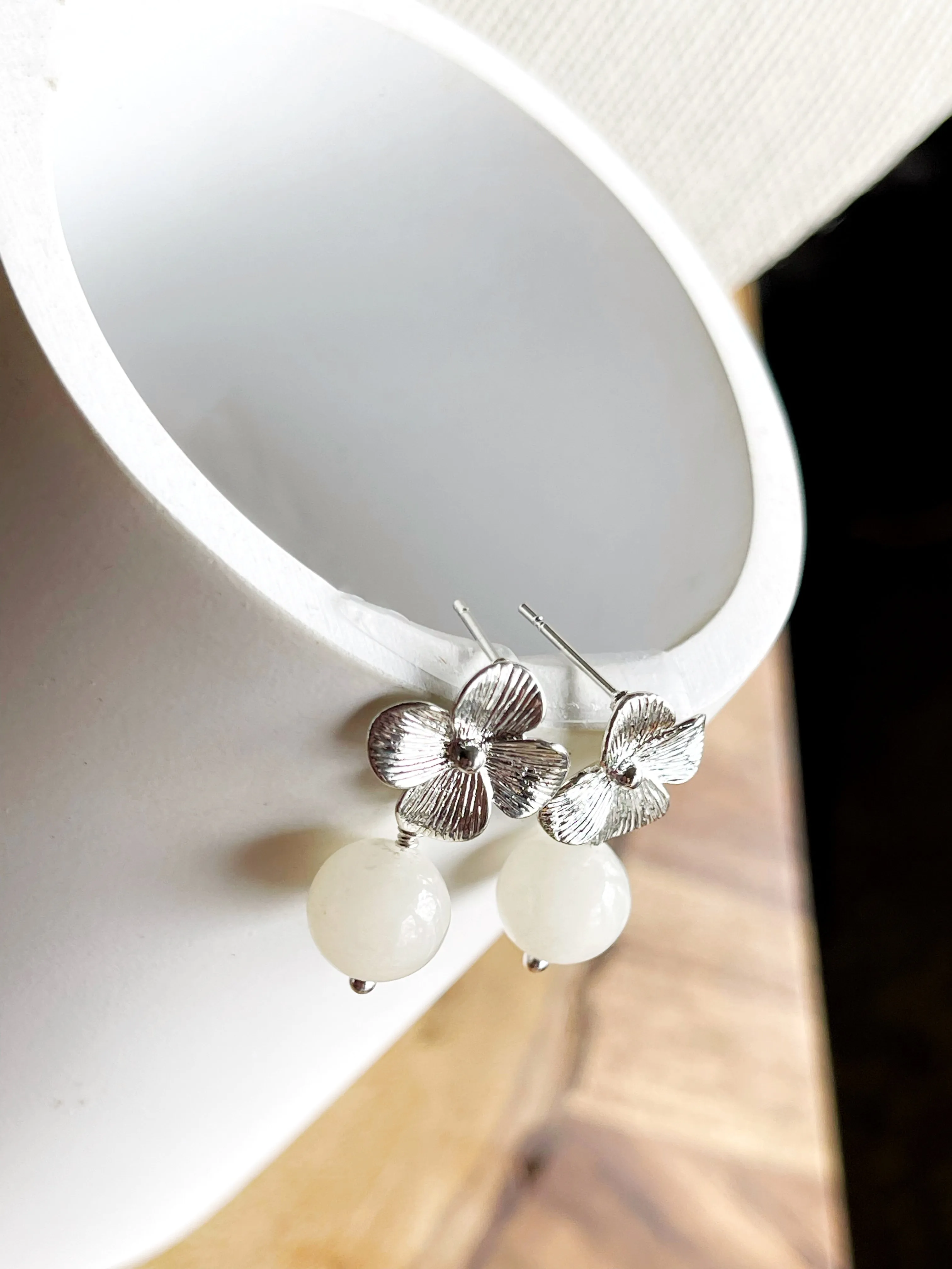 Silver Flower Spring Flower Earrings