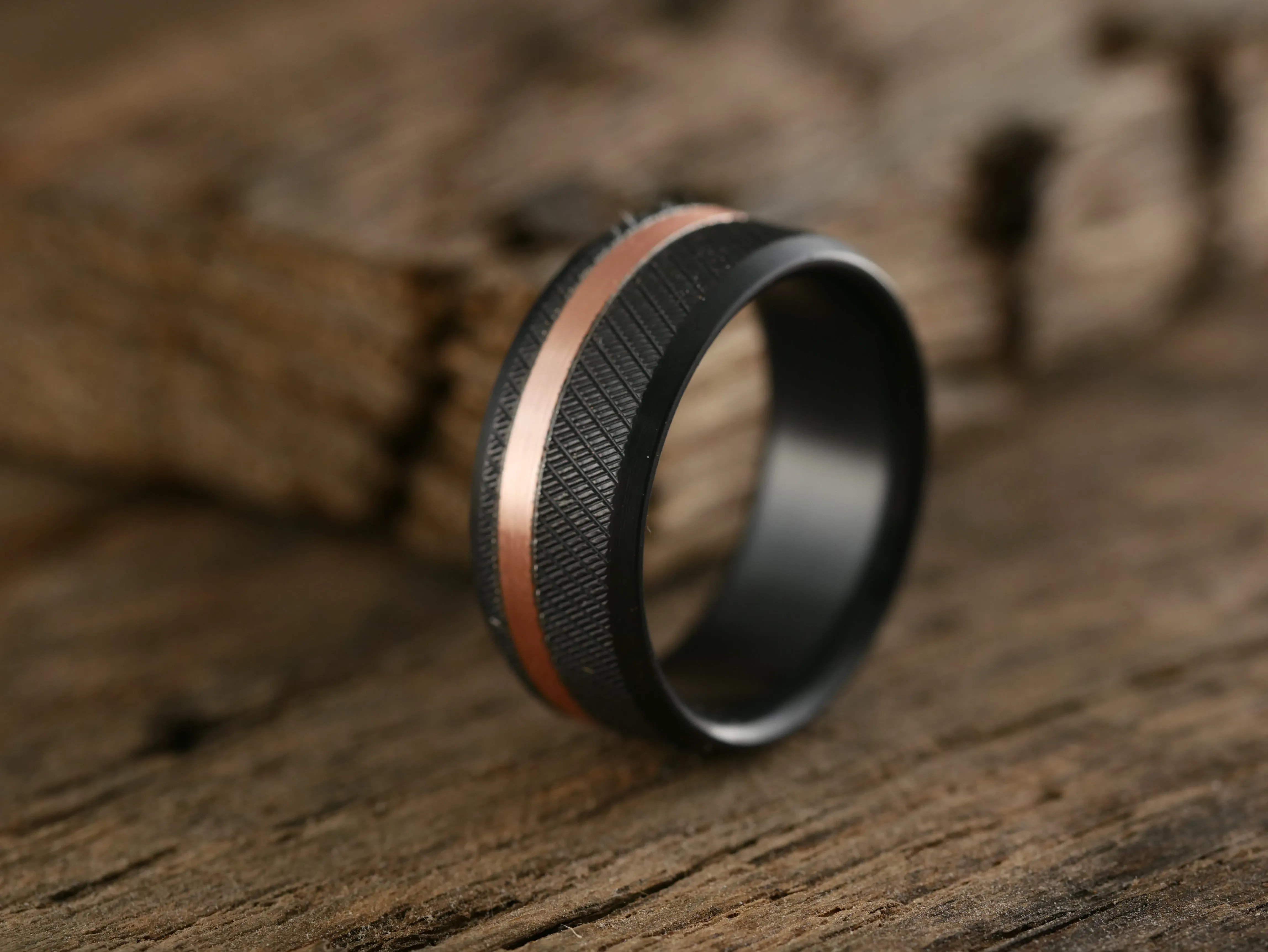 Titan (Black)