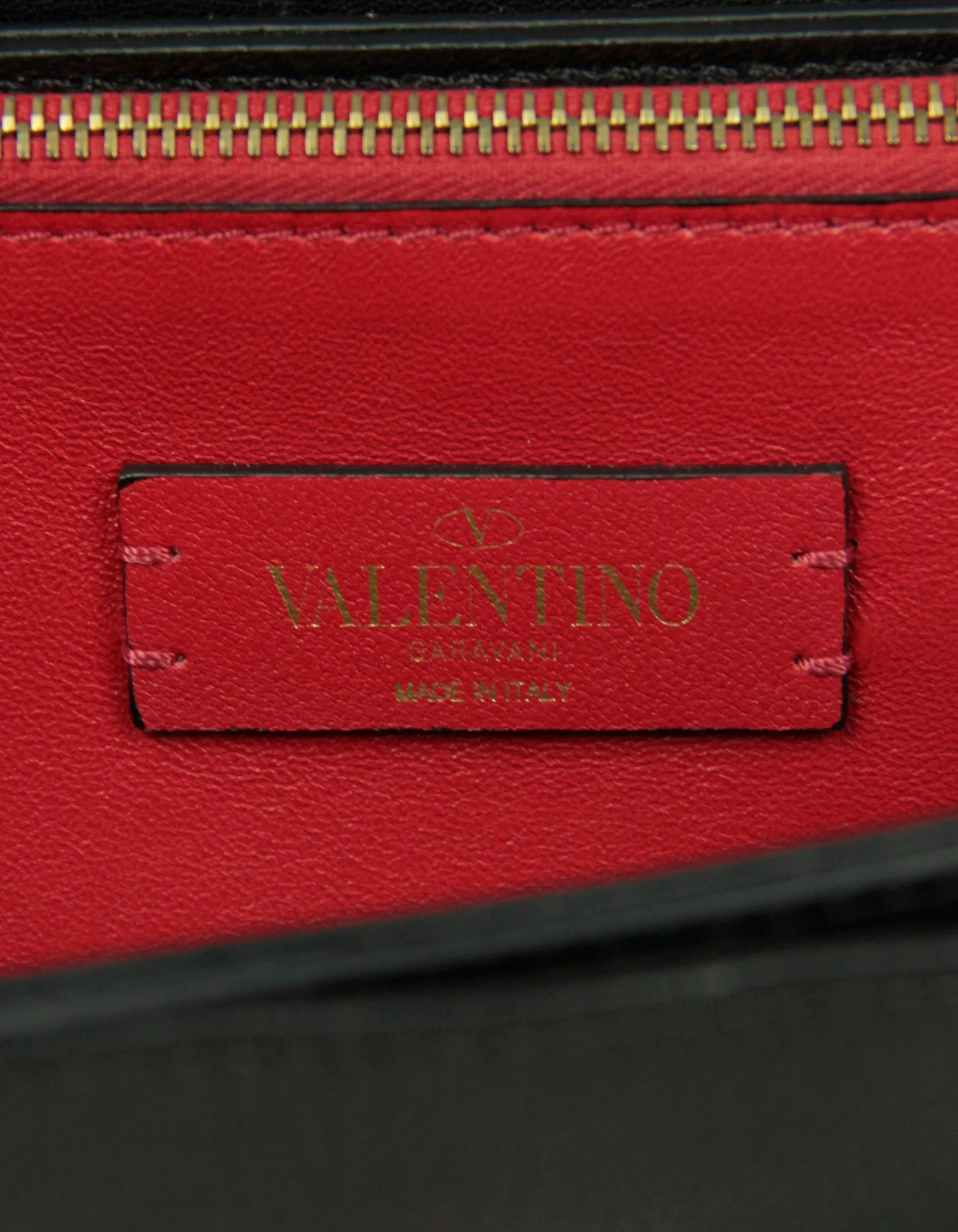 Valentino Black/ Red Smooth Calfskin Medium Vring Shoulder Bag
